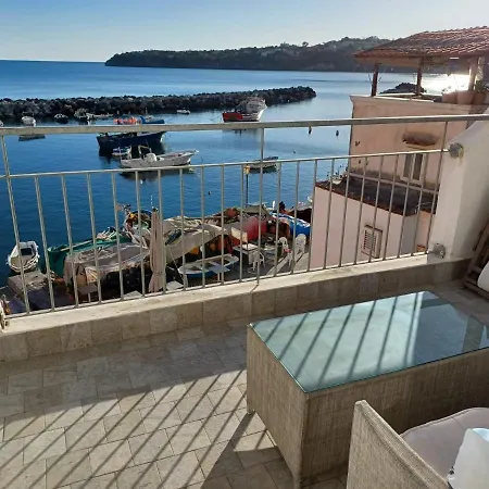 شقة La Terrazza Di Maria بروسيدا